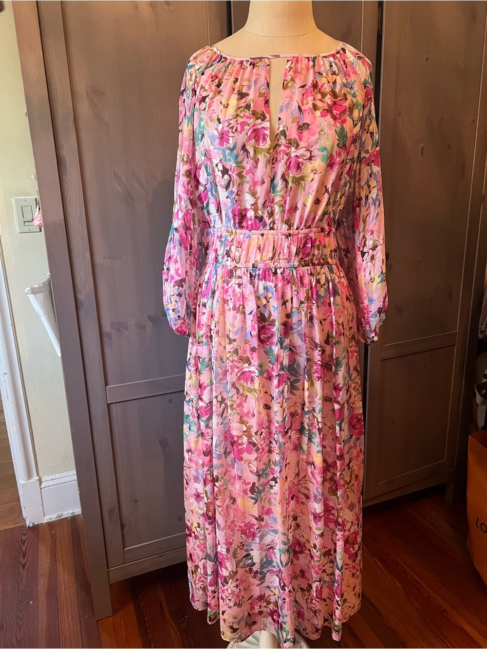 Shoshanna Pink Floral Midi Dress with V-Neck